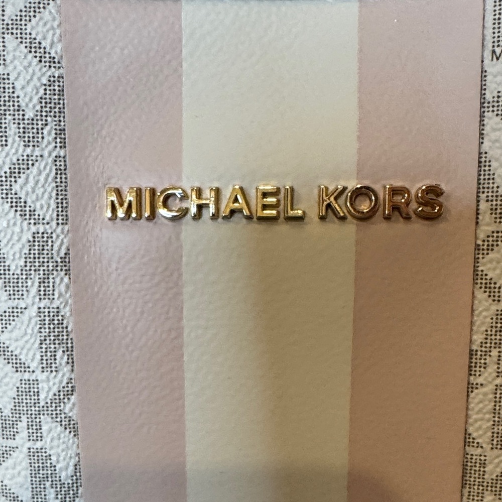Michael Kors Light Pink and Cream Tote and *** matching wallet 2-4-1 NEW - Picture 4 of 9